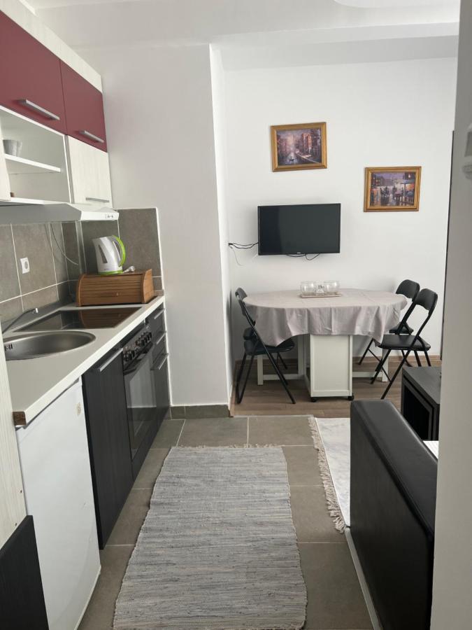 Kraljevi Cardaci Olja Apartment โคเปานิก ภายนอก รูปภาพ